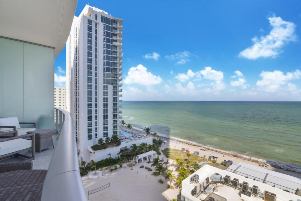 Contemporary Beach Resort Condos 데이니아 비치 외부 사진